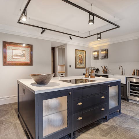 Cook together in the stylish kitchen