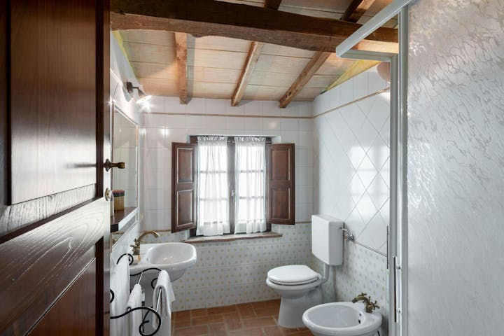Bathroom photo