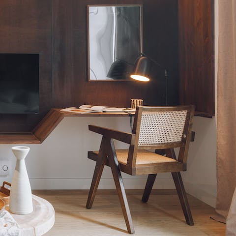 Fire off emails from the sleek workspace