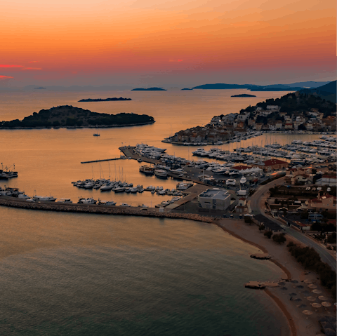 Stay in the heart of Tribunj, five minutes walk from the harbour and old town