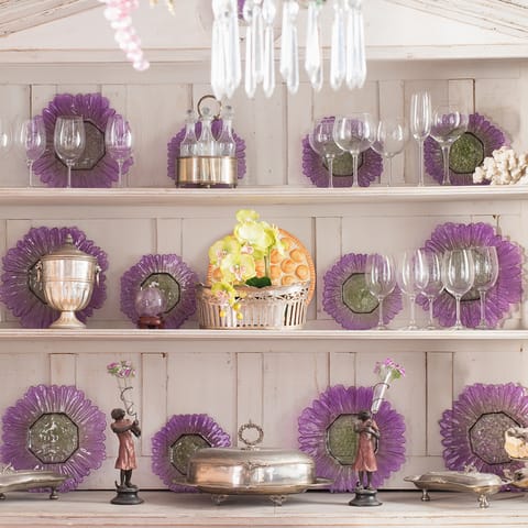 The lavender vitrine