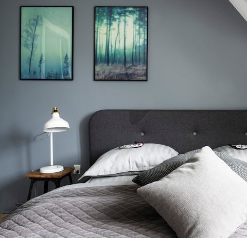 Sleep soundly in your fourth floor apartment, secluded away from the hustle and bustly at street level