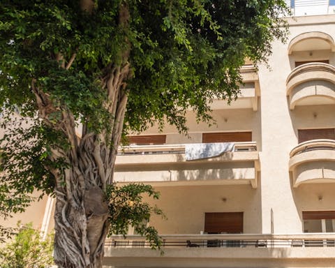 Located inside a beautiful Bauhaus building