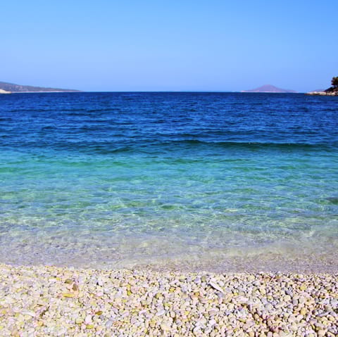 Drive down to the beaches that line the Alonissos coastline in as little as seven minutes