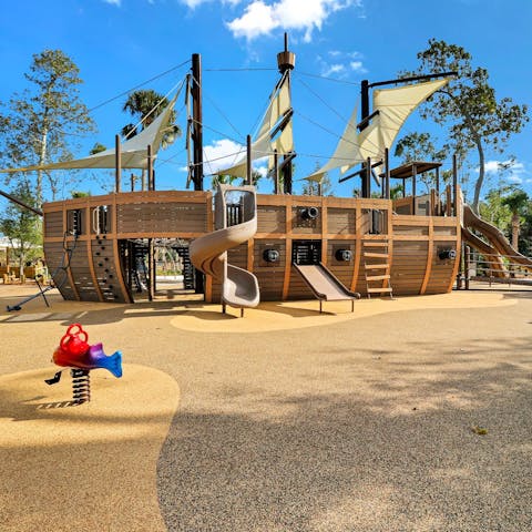 Keep the kids busy with shared access to the nearby playground