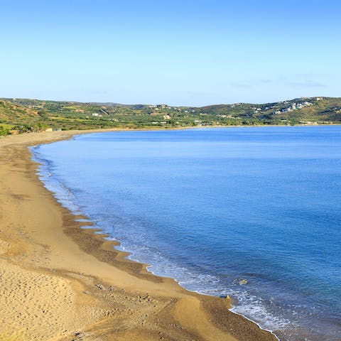 Take the short stroll to Kouremenos beach to enjoy the soft cushion of sand beneath your feet