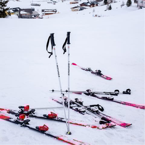 In the winter hit the slopes on the Wdzar mountain, just a ten-minute drive away