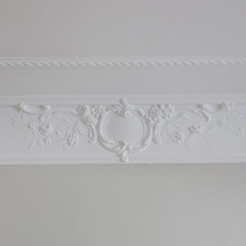 The beautiful cornicing