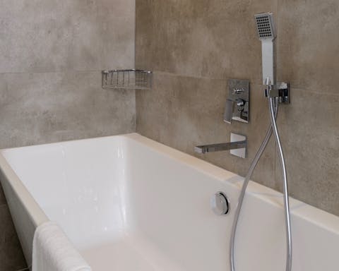 The elegant bathtub