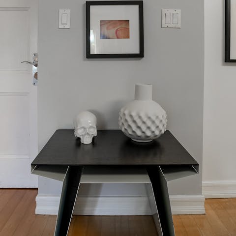 White skull decor