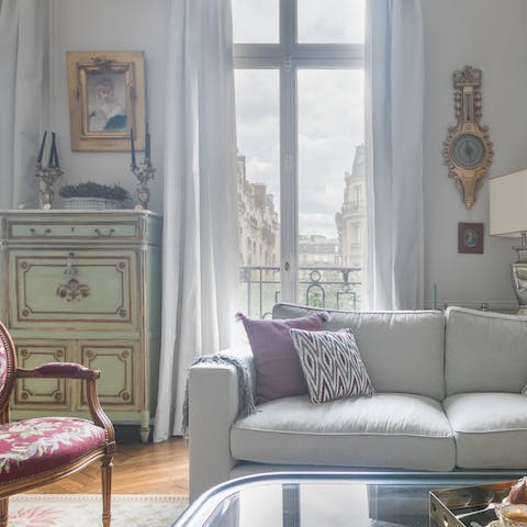 Light-filled communal spaces