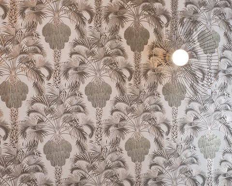 The Hollywood Regency-inspired wallpaper