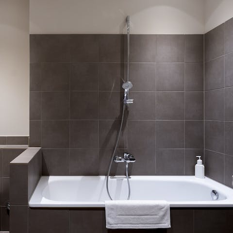 The slick modern bath