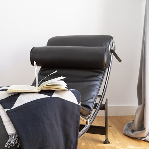 Read a couple more pages of your book on the LC4-inspired chaise lounge