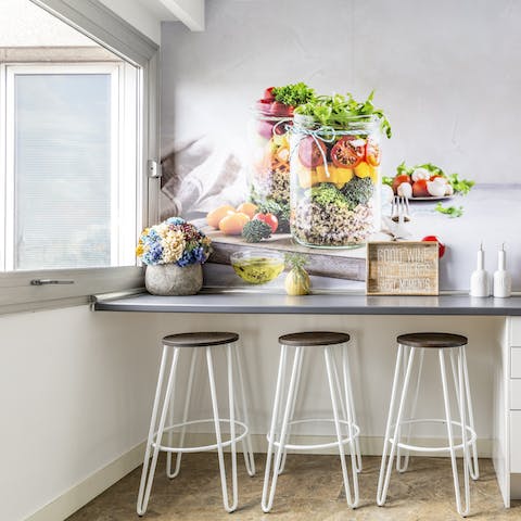 The luminous breakfast bar