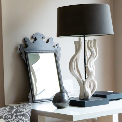 The ornamented lamp