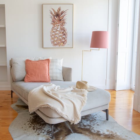 The stunning chaise lounge