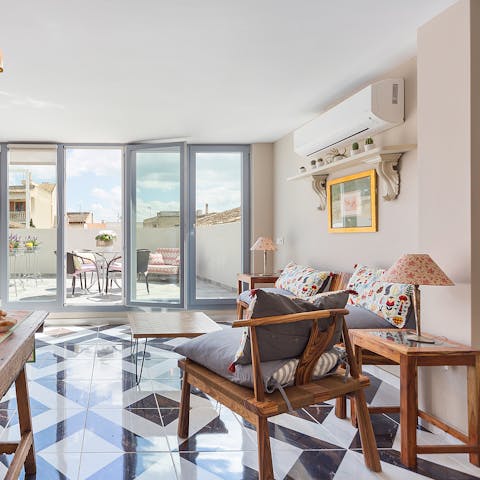 Kick back in the bright living room after a day of sightseeing
