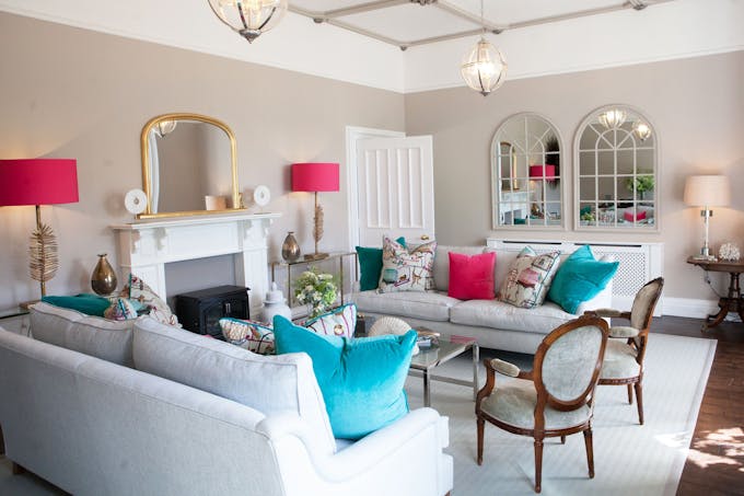 Lofty Manor