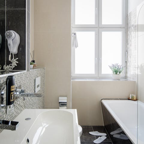 The generously sized bathroom