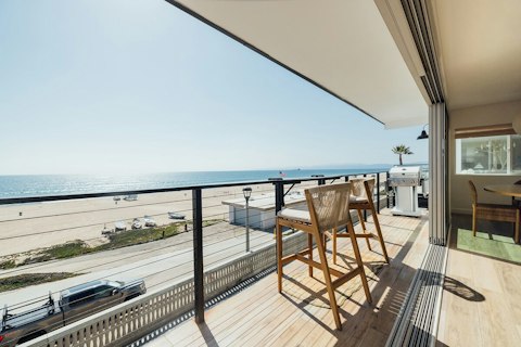 Gaze out over the Pacific from above the Strand