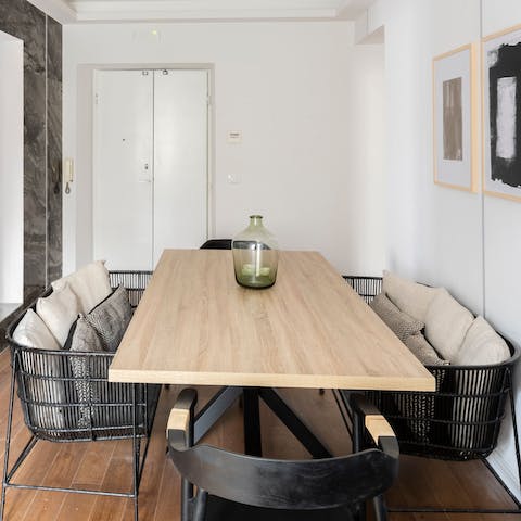 Plan your day together around the dining room table