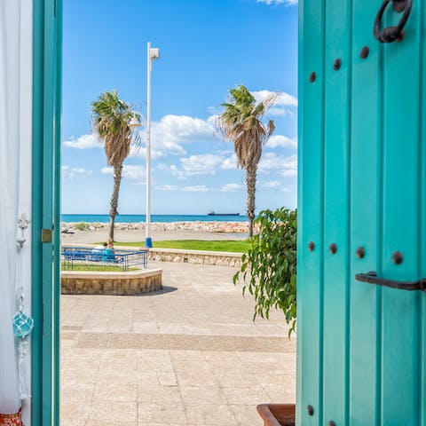 Be on the beach in no time – its a 50m walk from your door to the sand