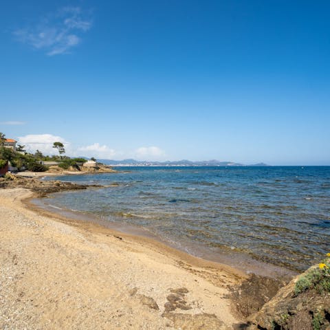 Walk just 50 metres to the beach – who fancies a paddle?