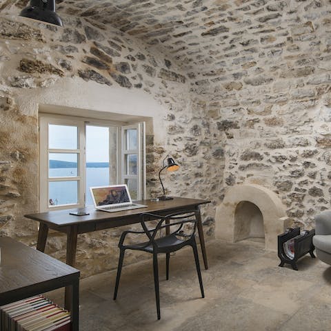 Be inspired by the charm of this setting from the perfectly positioned desk