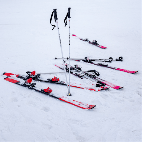 Hop on the ski bus to hit the slopes at Ylläs Ski Resort