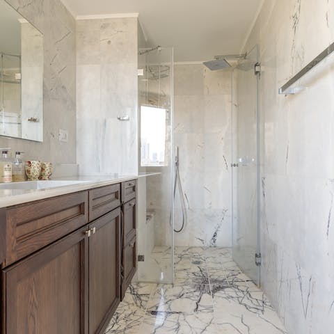 The stunning bathrooms
