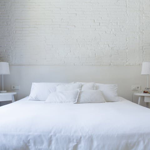 Big beds in the bedrooms