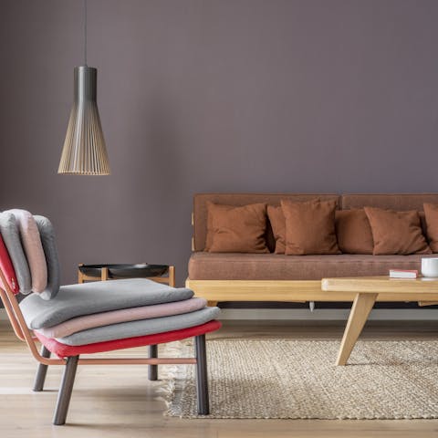 Make yourself at home in the warm living room – the flatscreen has Apple TV and Netflix for movie nights