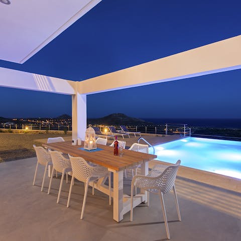 Find the perfect spot for Greek-inspired meals on the terrace