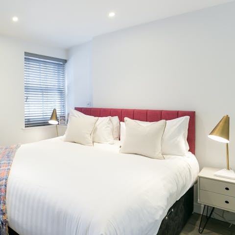 Wake up in the comfortable bedroom feeling rested and ready for another day of London sightseeing