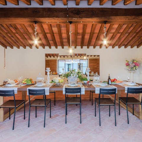 Light the pizza oven and spend magical evenings on the terrace