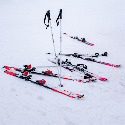 Hit the ski slopes at Val Saint-Côme – a thirty-seven-minute drive away