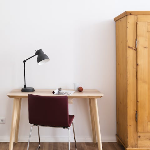 The minimalist workstation