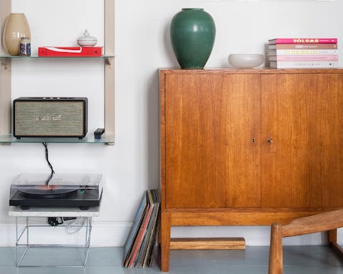 This elegant mid-century piece