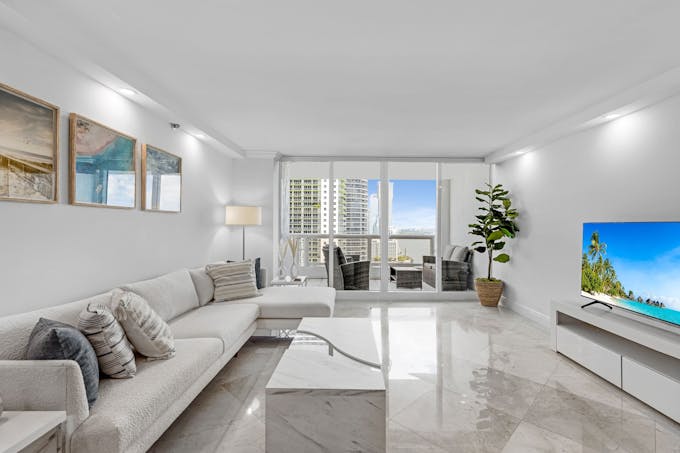 Miami's Pearl