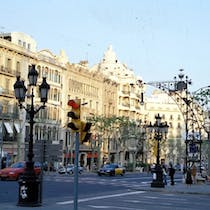 Take in the sights at Passeig de Gràcia