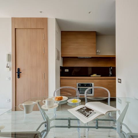 The minimalist dining table