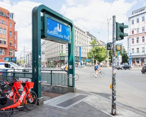 A great location next to Rosenthaler Platz