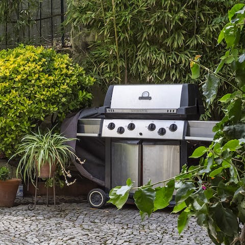 Prepare dinner for the whole group on the grill