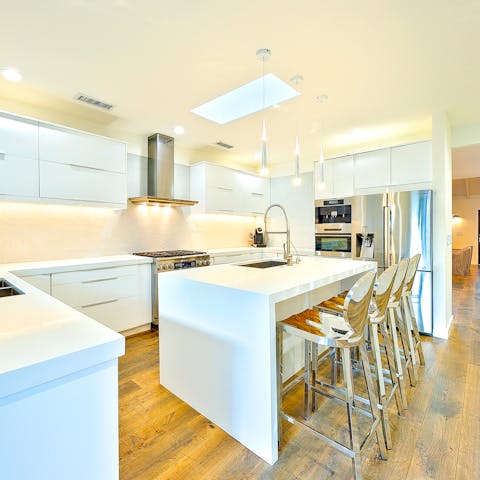 Rustle up an American style breakfast of stacked pancakes in the state of the art kitchen