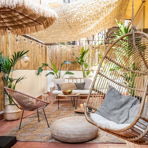 Relax with your morning coffee on the cosy terrace