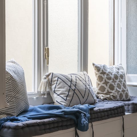 Cosy up with a book in the reading nook