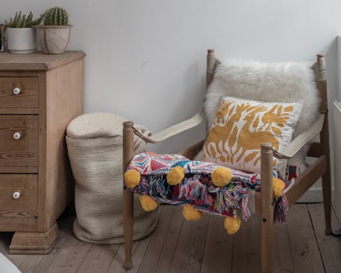 This adorned Klint-like chair