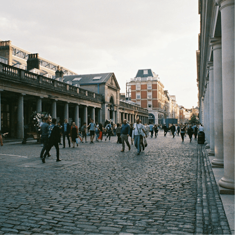 Enjoy an evening of theatre and fine-dining in Covent Garden – a seventeen minutes walk