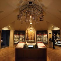 Explore the Jewish Museum London